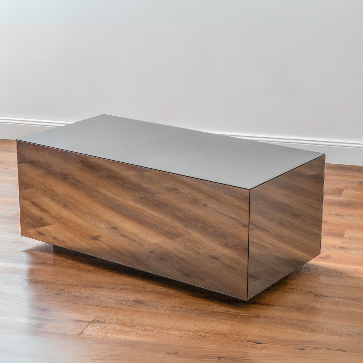 DUBLINO BY VARRODESIGN ATTITUDE Ezüst design Dohányzóasztal